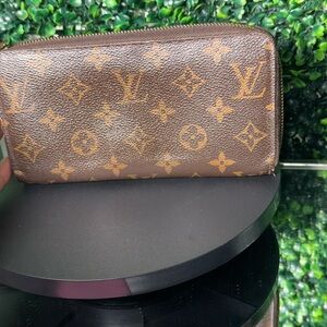 Louis Vuitton Brown and Gold Monogram Wallet